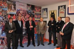 Inauguración de «La Casa del Baloncesto» en el Pabellón «Príncipe Felipe»