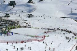 Las estaciones de esquí aragonesas confían en poder comenzar la temporada el primer fin de semana de diciembre