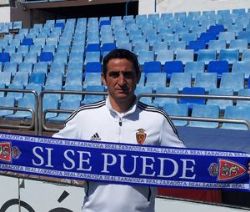El Real Zaragoza pone a la venta bufandas con el lema «Sí se puede»