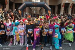 Fotografías y vídeos de la I Carrera San Silvestre zaragozana para niños