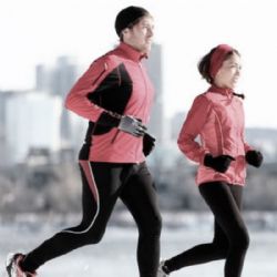 No dejes de entrenar en invierno: Claves para correr con frío