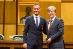 Toni Abadía recibe la Medalla al Mérito Deportivo 2016