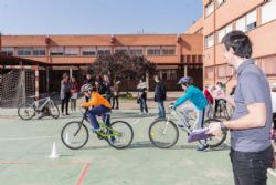 «La Bici en el Cole» enseñará a circular a 1.600 estudiantes de Primaria y Secundaria este año