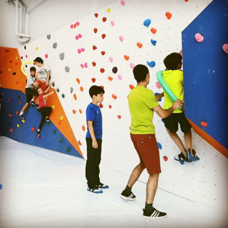 Iniciación a la Escalada Escolar Iniciación a la Escalada Escolar