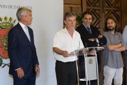 Pedro Santisteve y Pablo Hijar reciben al Balonmano Aragón Pedro Santisteve y Pablo Hijar reciben al Balonmano Aragón