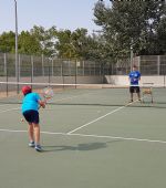 Aún quedan plazas para los Cursillos de Natación y Tenis en Verano 2019