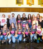 El Ayuntamiento muestra su apoyo al Schär Zaragoza en su segunda temporada en la división de plata de balonmano femenino