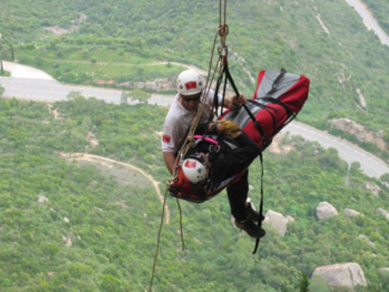 Seminario «Seguridad y Responsabilidad en Deportes de Montaña»