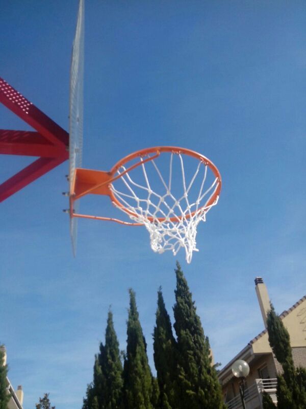 Pista baloncesto  IDE Nuestra Señora de Loreto 