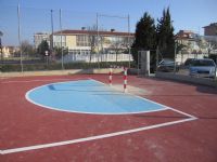 Instalación de dos mini porterías de Fútbol Sala.  [Fecha: 24/02/2014]