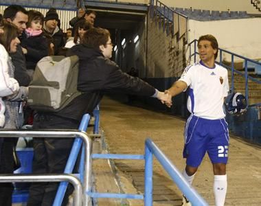 Ponzio fue presentado ayer como nuevo jugador del Real Zaragoza