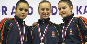 La zaragozana Estefanía Vázquez, medalla de bronce en el Campeonato del Mundo Cadete-Junior de Kárate