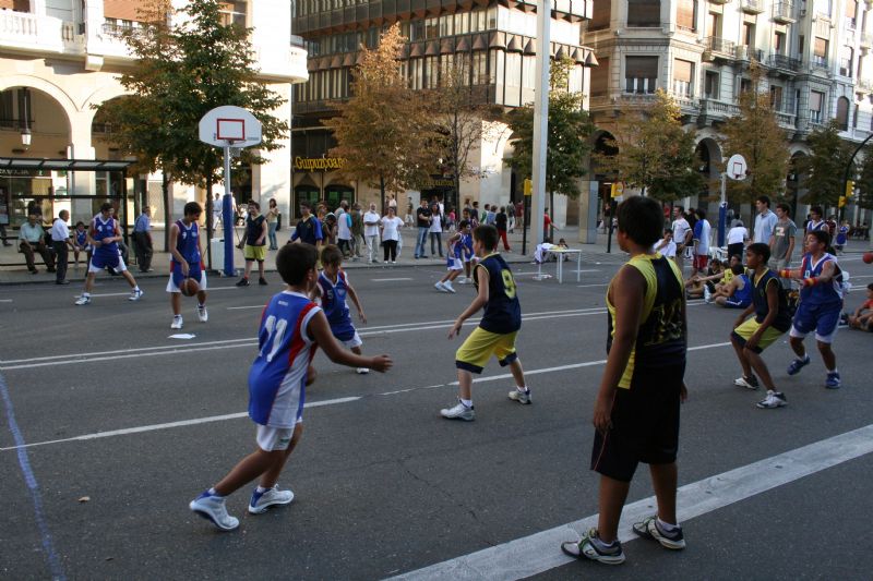 Presentado el Decálogo contra el sedentarismo y la obesidad infantil en el que se recomienda la actividad física