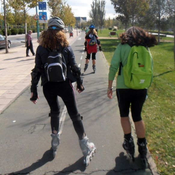 ¡Anímate a patinar! Combina ejercicio y movilidad urbana