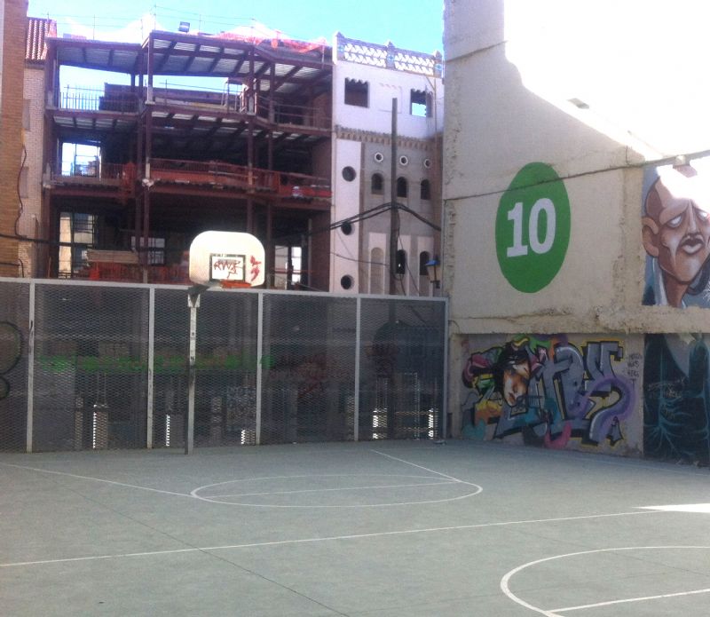 Zaragoza Deporte ha realizado una actuación en el Potrero de la Calle Palafox