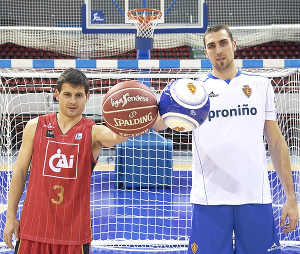 El CAI Zaragoza y el Real Zaragoza unen a sus abonados este fin de semana y ofrecen una promoción conjunta