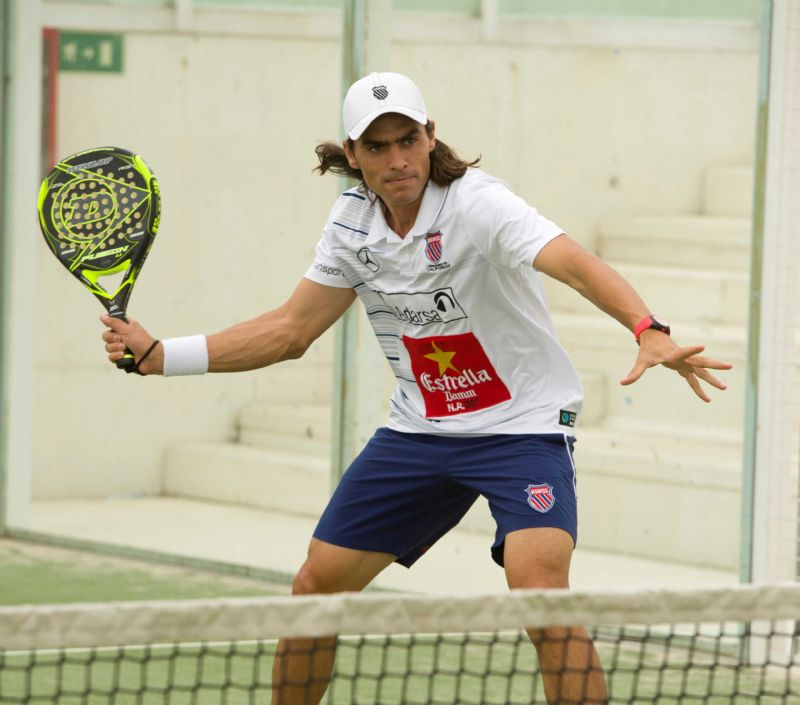 Juani Mieres, campeón del Máster Mundial de Pádel, estará este domingo 24 en las instalaciones de Padel Indoor Aragón