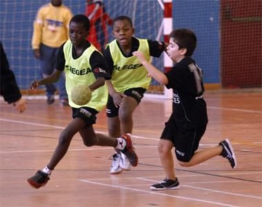 ¡Apúntate al balonmano!