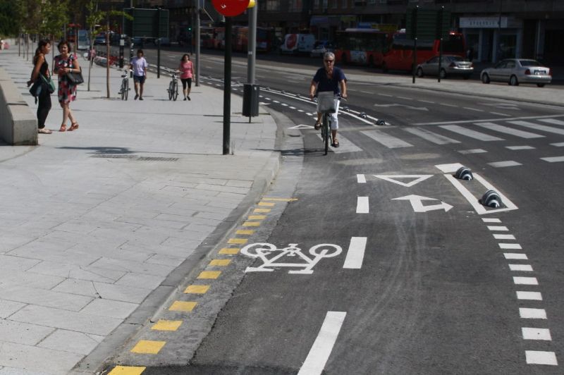 Abierta la conexión ciclista entre el Paseo María Agustín y el Paseo del Agua a través de la Avenida de Madrid