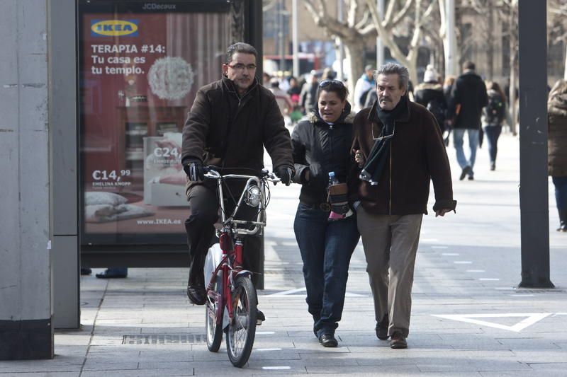 Manual de supervivencia para el ciclista urbano (y los que le rodean)