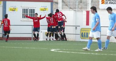 El Montecarlo depende de sí mismo para jugar la Copa y el Real Zaragoza apenas tiene opciones.