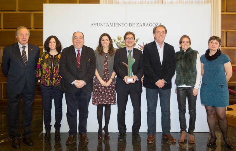 El Club de atletismo Symply Scorpio 71 recibe el premio Mujer y Deporte