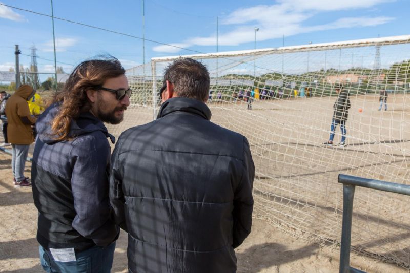 El Ayuntamiento de Zaragoza da luz verde al nuevo césped artificial de siete campos de fútbol municipales y a la reforma integral del estadio de Casetas