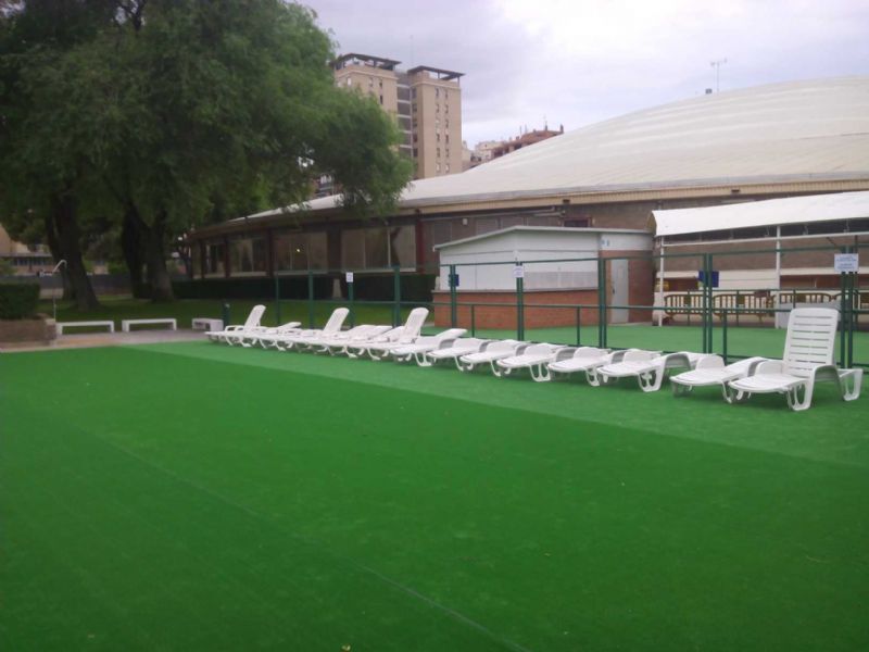 Ampliación del servicio de solarium en varias piscinas municipales Ampliación del servicio de solarium en varias piscinas municipales