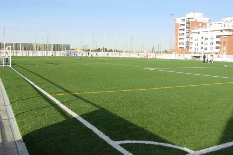 Zaragoza Deporte aprueba la reforma del campo de fútbol de Santa Isabel y la ampliación de ayudas para menores sin recursos