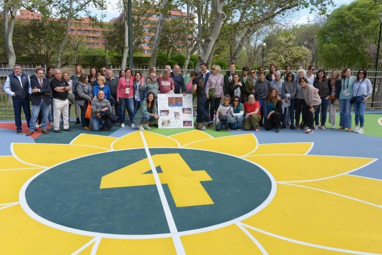 El Parque Bruil estrena la pista de baloncesto Pilar Valero