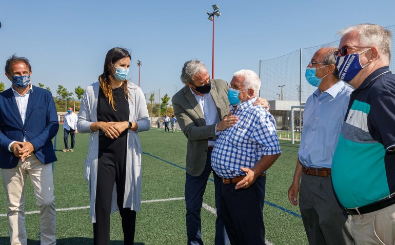 El Campo Municipal de Fútbol Nuevo Fleta estrena vestuarios y sede social, tras una inversión de 834.500 euros El Campo Municipal de Fútbol Nuevo Fleta estrena vestuarios y sede social, tras una inversión de 834.500 euros