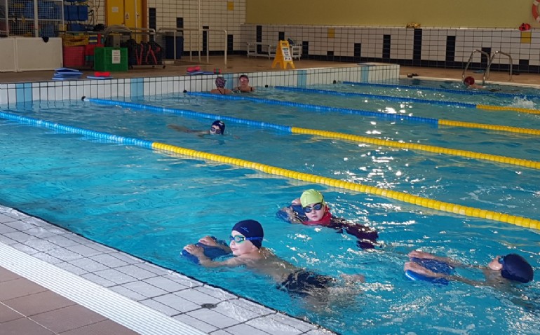 Zaragoza Deporte amplía sus cursillos de natación con 71 nuevos grupos infantiles y de adultos Zaragoza Deporte amplía sus cursillos de natación con 71 nuevos grupos infantiles y de adultos