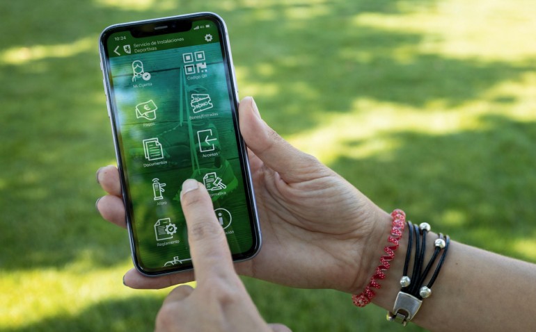 La app municipal Deportes ZGZ ya permite adquirir entradas para las piscinas cubiertas y reservar pistas polideportivas La app municipal Deportes ZGZ ya permite adquirir entradas para las piscinas cubiertas y reservar pistas polideportivas