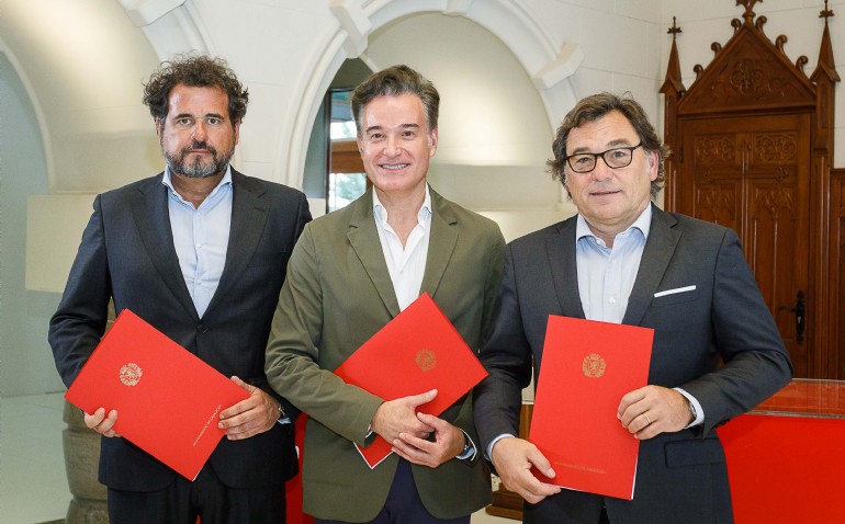 Ayuntamiento y Real Zaragoza suscriben el convenio de colaboración con la RFEF para ejecutar las obras en La Romareda que permitan jugar a la Selección