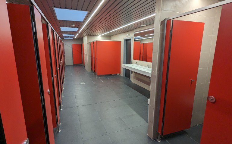 El Pabellón Príncipe Felipe concluye la remodelación de los aseos de público El Pabellón Príncipe Felipe concluye la remodelación de los aseos de público