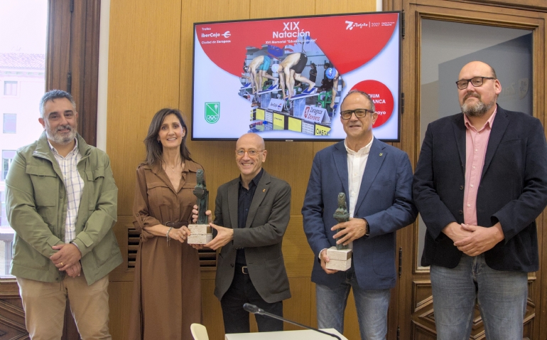 328 nadadores de 29 clubes se dan cita en el XIX Trofeo Ibercaja Ciudad de Zaragoza 328 nadadores de 29 clubes se dan cita en el XIX Trofeo Ibercaja Ciudad de Zaragoza