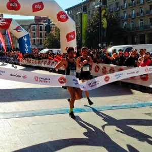 3.000 valientes cruzan la meta en la XXII EDP Media Maratón Trofeo «Ibercaja-Ciudad de Zaragoza»