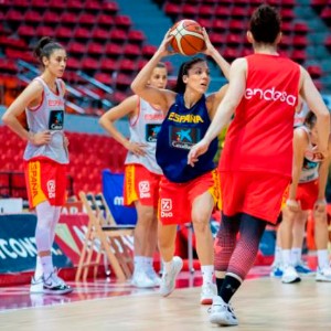 La Selección Femenina de Baloncesto ya se ejercita en Zaragoza