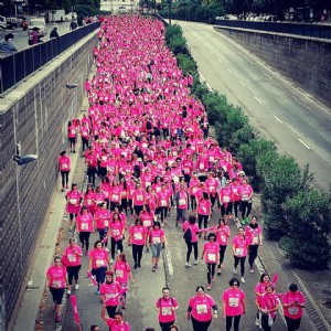 Zaragoza celebra la Carrera de la Mujer con una Marea Rosa de récord liderada por la aragonesa Sara Benedí