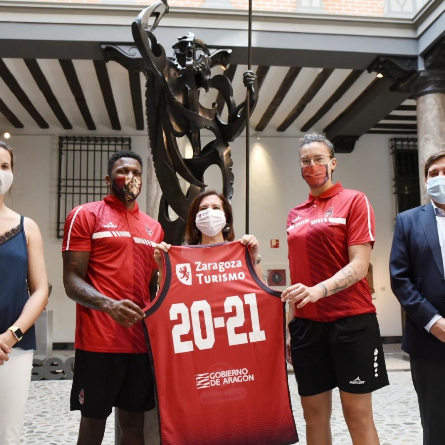 El Ayuntamiento firma un contrato de patrocinio con Basket Zaragoza para promocionar la ciudad en Europa