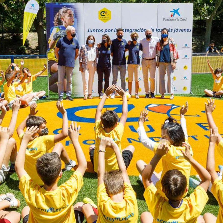 Inauguración del «Cruyff Court Ander Herrera» en Zaragoza