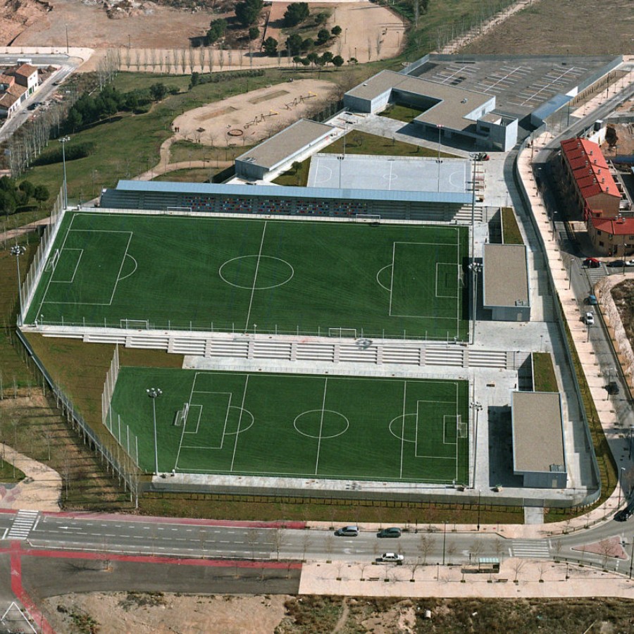 Ampliación temporal el parking del Campo Municipal de Fútbol La Camisera en el barrio Oliver