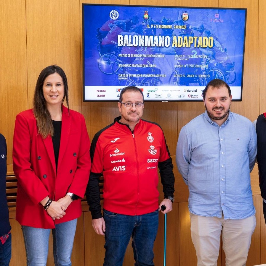 La selección española de balonmano adaptado llega a Zaragoza para promocionar este deporte emergente