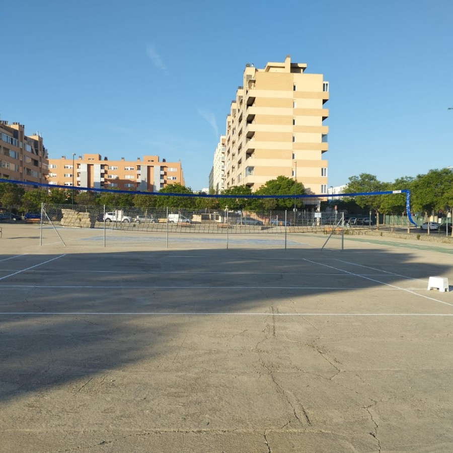 Nueva pista de voleibol al aire libre en Valdespartera