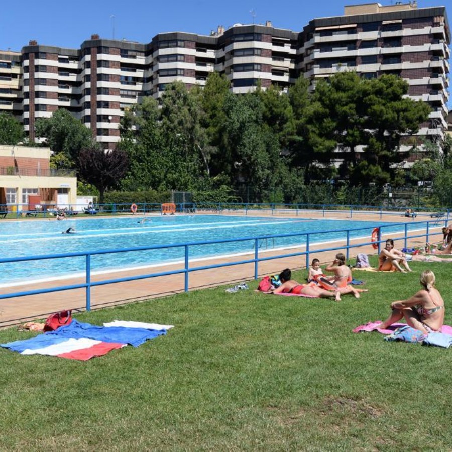 Las piscinas municipales de Zaragoza cerraron la temporada con 858.846 usos, en la media de la última década