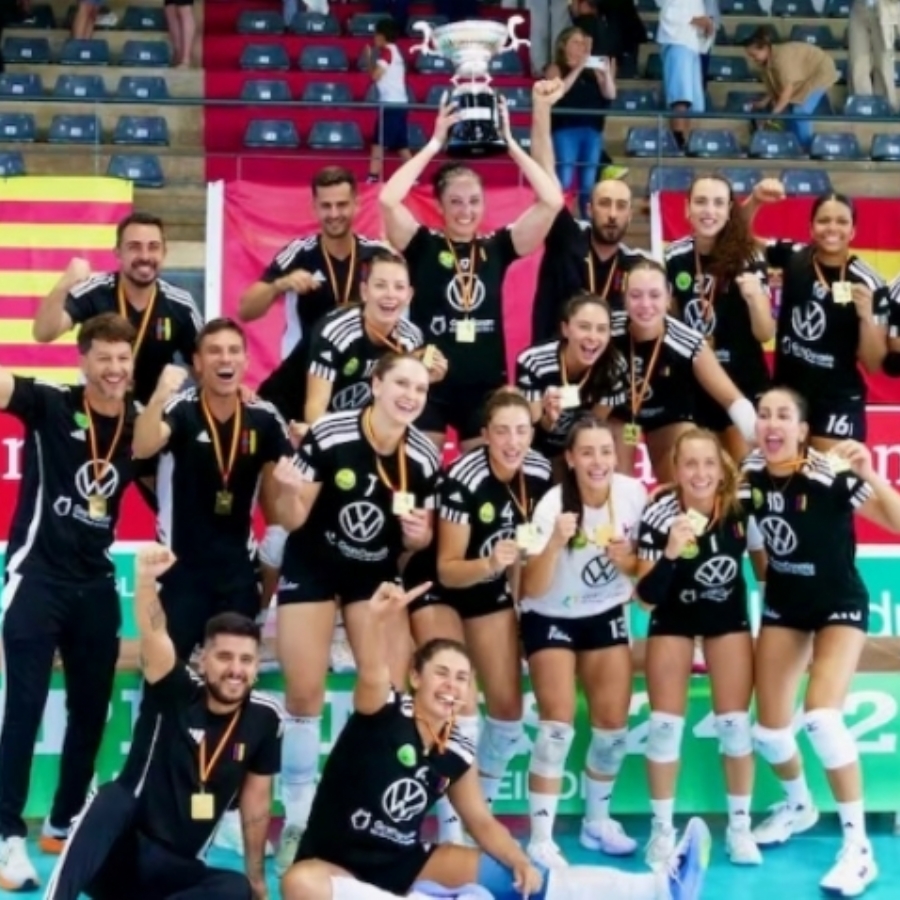 Voleibol | Final de la Superliga Iberdrola Primer título liguero para Heidelberg canario Voleibol | Final de la Superliga Iberdrola Primer título liguero para Heidelberg canario