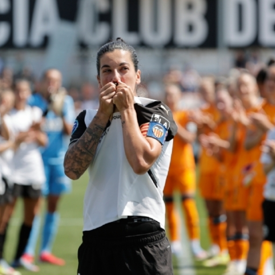 Un descendido Valencia evita el pleno blanco Un descendido Valencia evita el pleno blanco