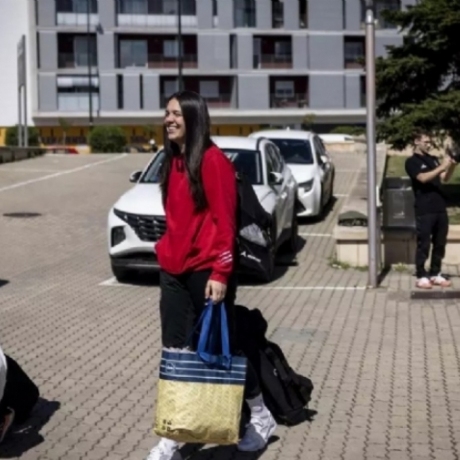 El Casademont Zaragoza invita a salir a Brcaninovic, pero la bosnia se lo piensa El Casademont Zaragoza invita a salir a Brcaninovic, pero la bosnia se lo piensa