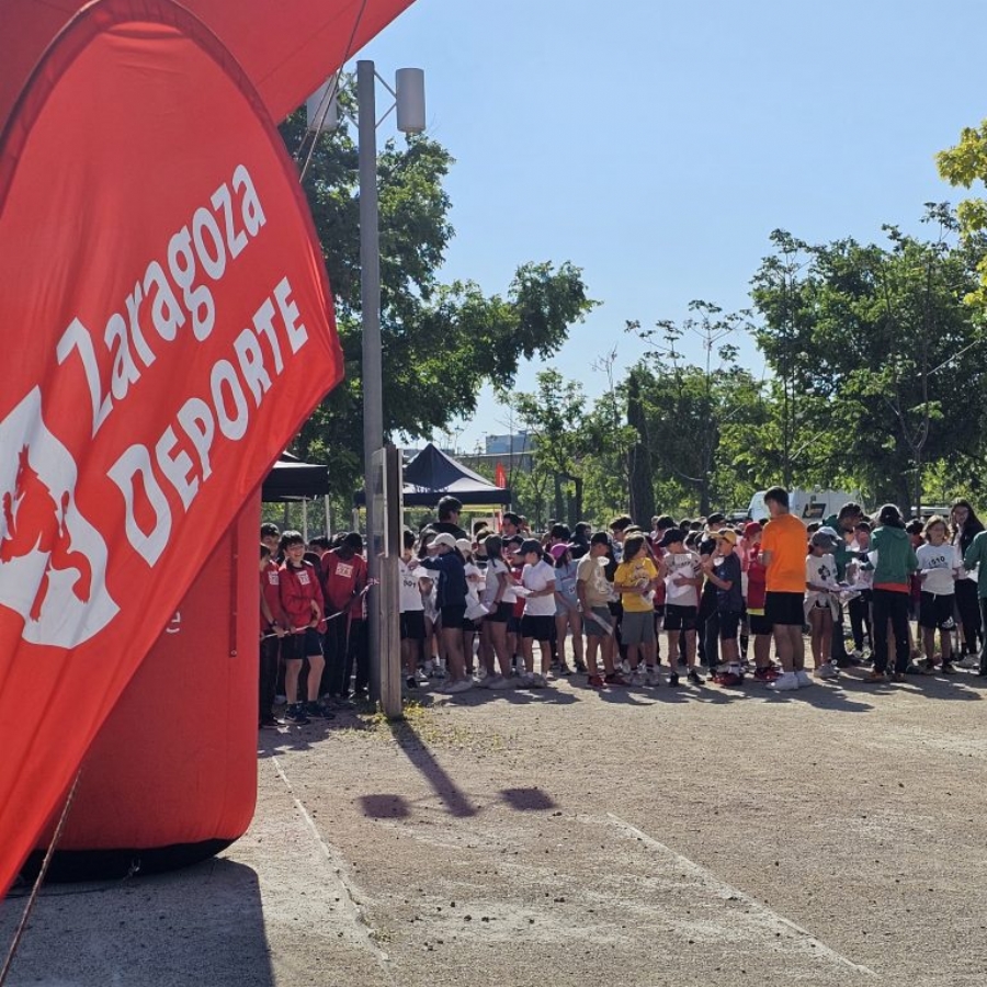Cerca de 700 alumnos participaron en la X Carrera Intercentros de Orientación Cerca de 700 alumnos participaron en la X Carrera Intercentros de Orientación