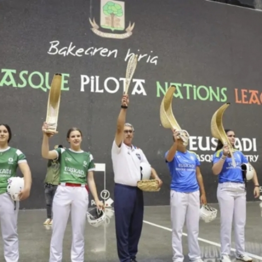 España derrota a Euskadi en un histórico partido de pelota vasca España derrota a Euskadi en un histórico partido de pelota vasca